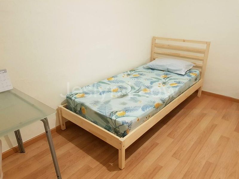 Room (HDB) for Rent in  202 Jurong East Street 21 - Image 10